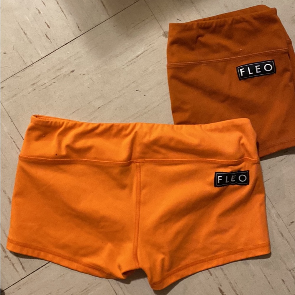 XL fleo booty shorts